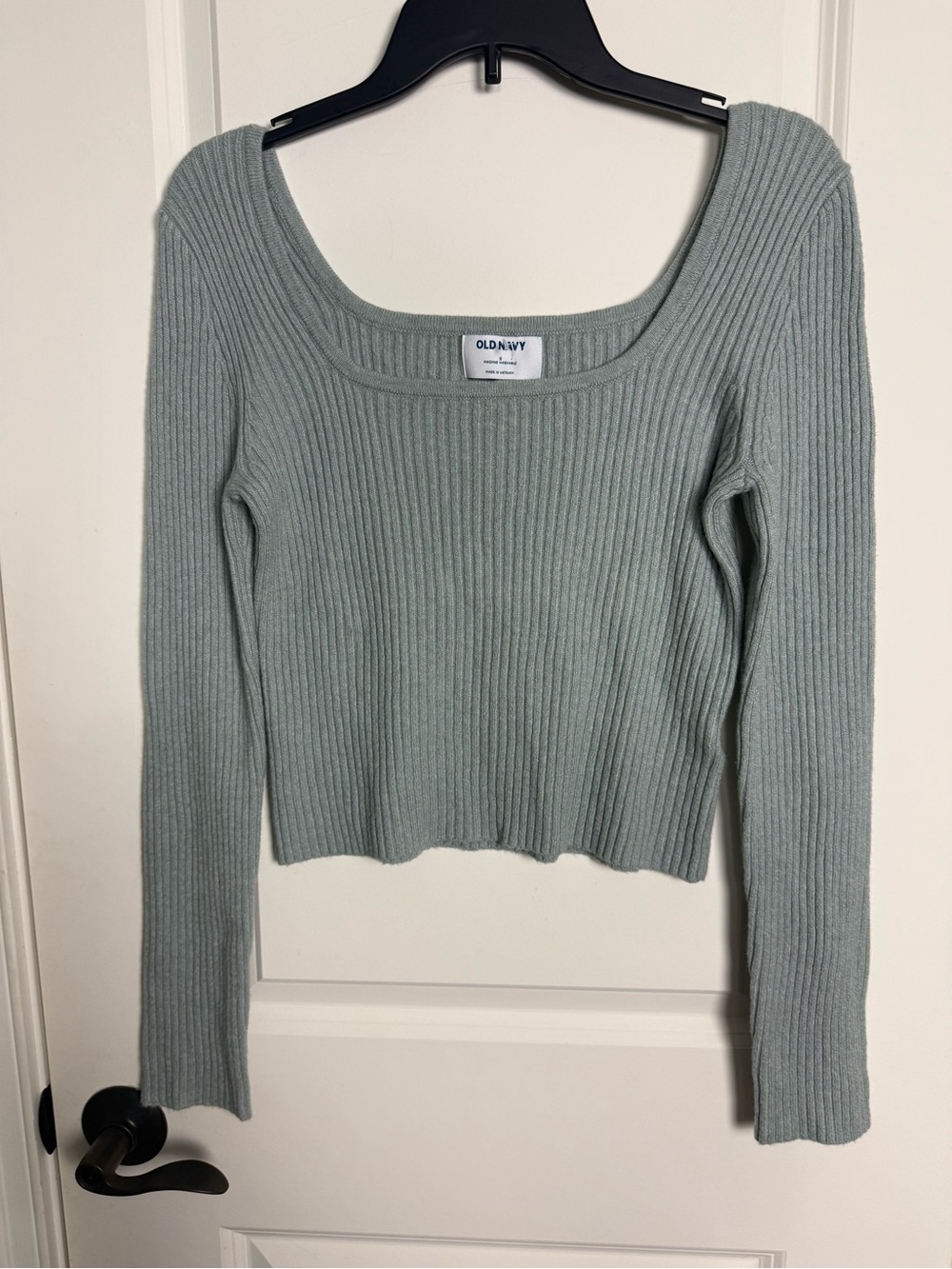 Old Navy Ribbed Scoop Neck Sweater in Sage